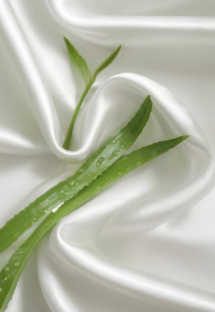 Tela de seda vegana de aloe vera por yarda, 44 pulgadas de ancho, 135 GSM