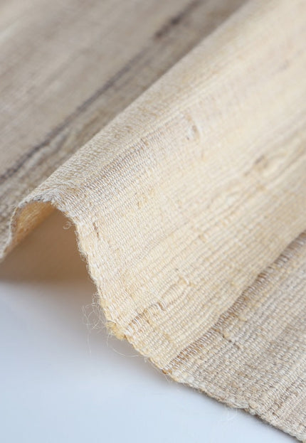 Seda Eri Peace tejida a mano en color beige natural por yarda, 44 pulgadas de ancho, 402 GSM