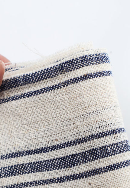Tissu en coton Kala teint à la main à rayures indigo, 45 pouces de large, 166 g/m², coton biologique, certifié OEKO-TEX Standard 100, pur