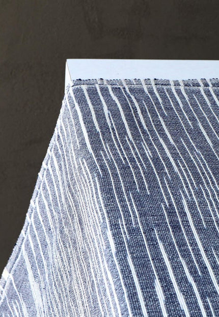 Tissu denim tissé à la main bleu indigo japonais avec rayures blanches au mètre, 45 pouces de large, 300 g/m²