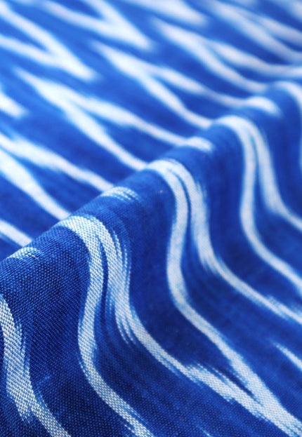 Tissu Ikat Chevron tissé à la main au mètre - 45 pouces de large, 166 g/m²